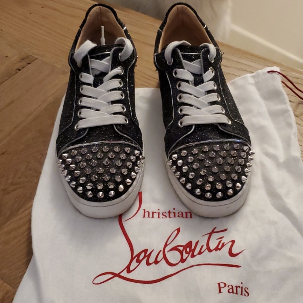 Christian Louboutin 👞